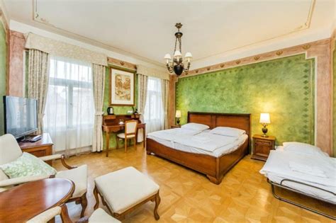 23 Places Where to Stay in Prague for Couples (Local’s Guide)